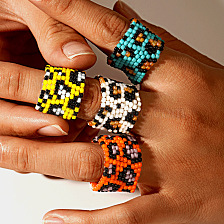 Stylish and Creative Colorful Leopard Print Rice Bead Ring Design